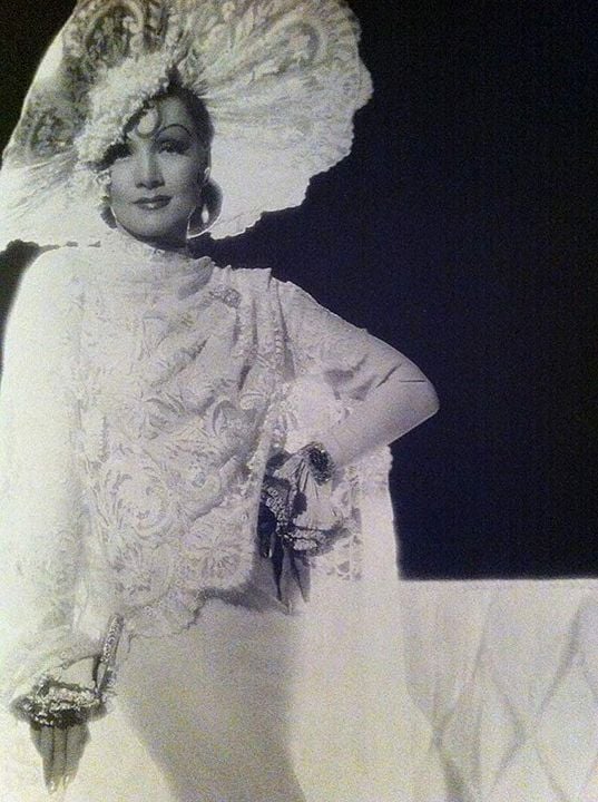 El diablo es una mujer : Foto