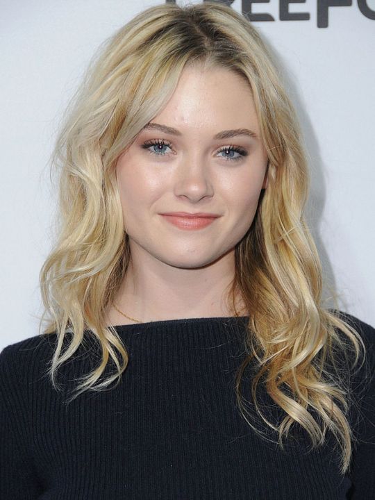 Cartel Virginia Gardner