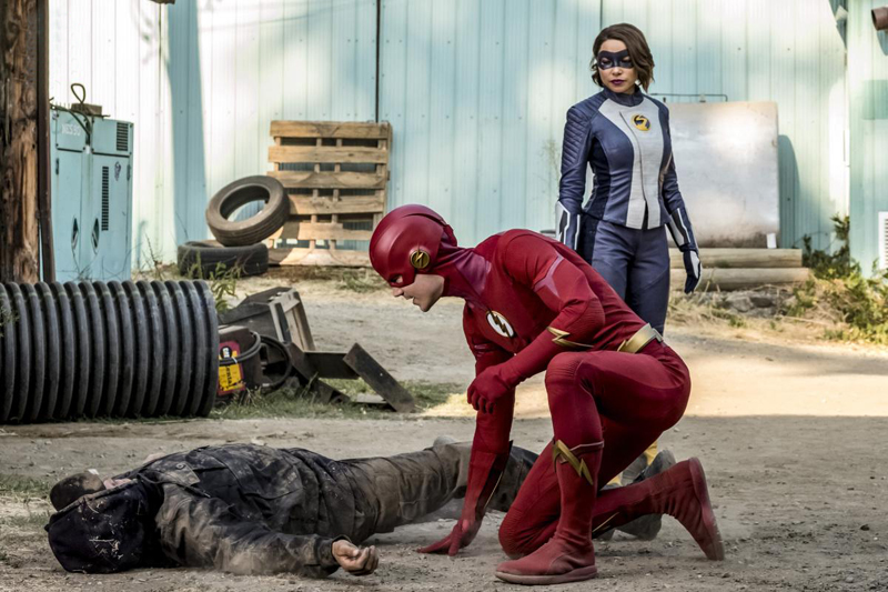 The Flash : Foto Jessica Parker Kennedy, Grant Gustin