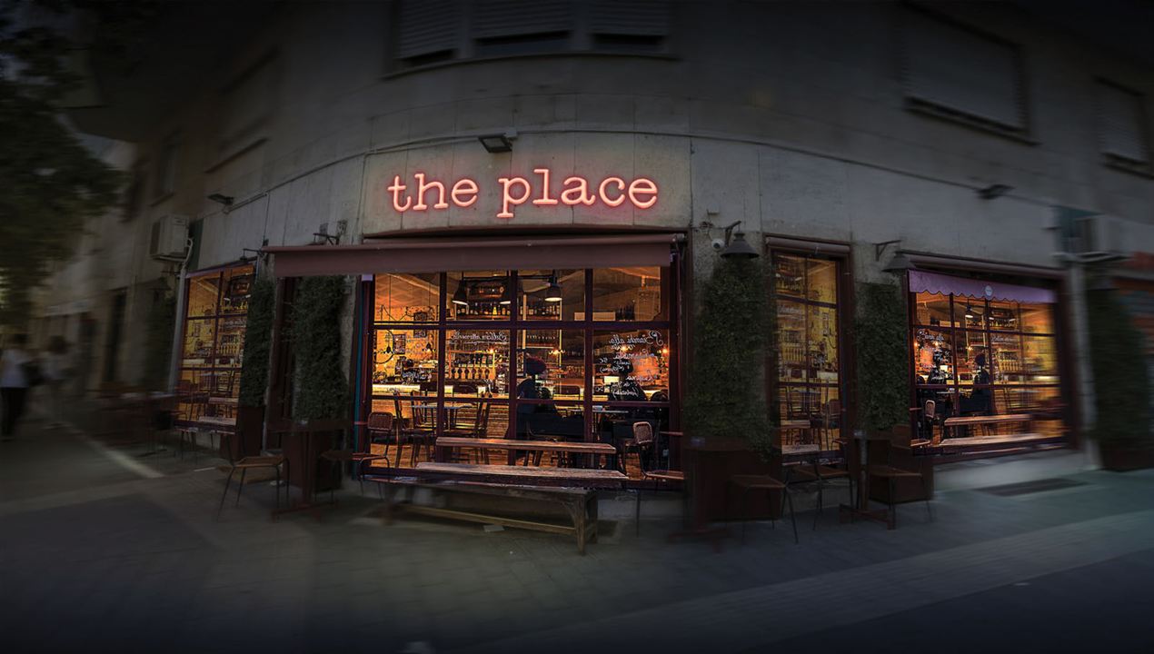 The Place : Foto