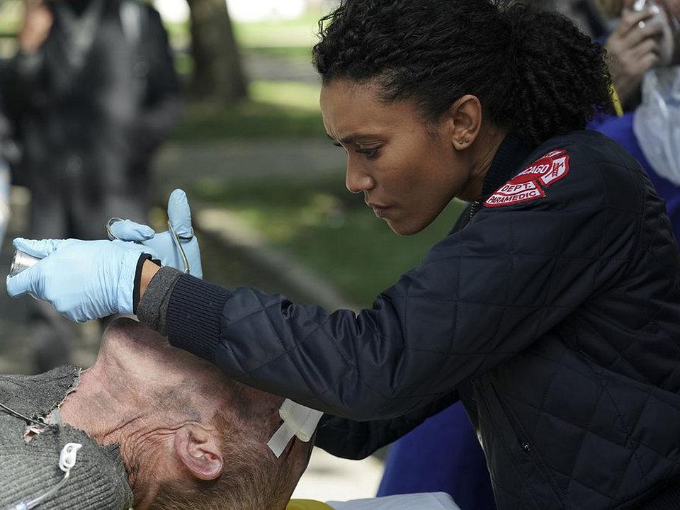 Chicago Fire : Foto Annie Ilonzeh