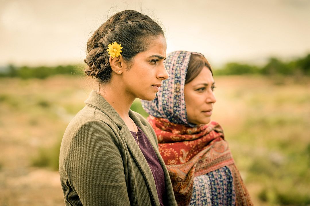 Doctor Who (2005) : Foto Mandip Gill, Shaheen Khan