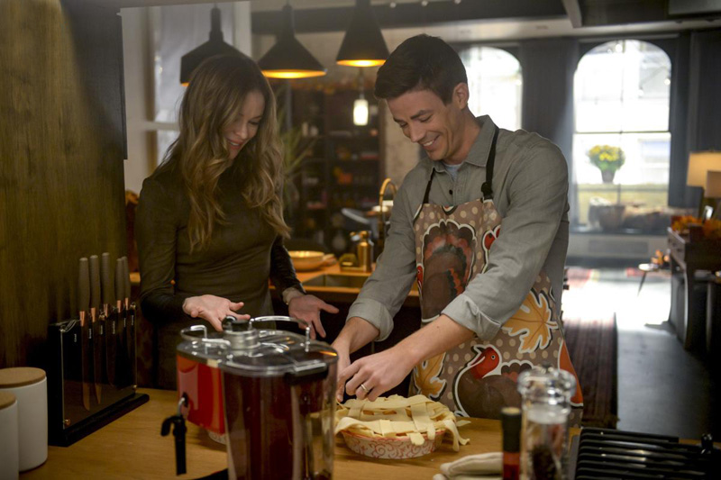 The Flash : Foto Grant Gustin, Danielle Panabaker