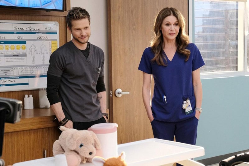 The Resident : Foto Matt Czuchry, Jane Leeves