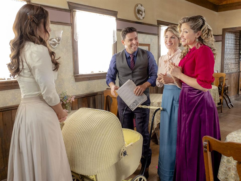 Foto Kavan Smith, Pascale Hutton, Lori Loughlin, Erin Krakow