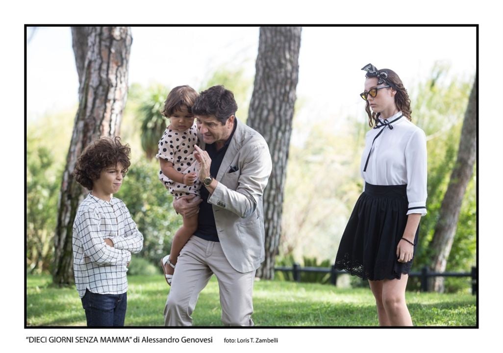 10 días sin mamá : Foto Valentina Lodovini, Antonio Catania, Fabio De Luigi, Angelica Elli