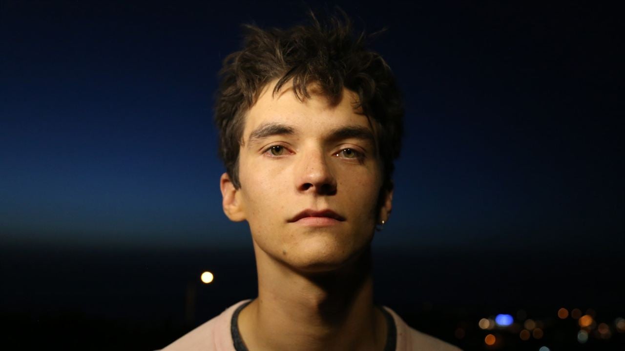 Roads : Foto Fionn Whitehead