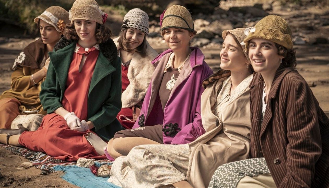 Foto Carla Campra, Abril Montilla, Paula Sánchez, Lucía Díez, Begoña Vargas, Elena Gallardo