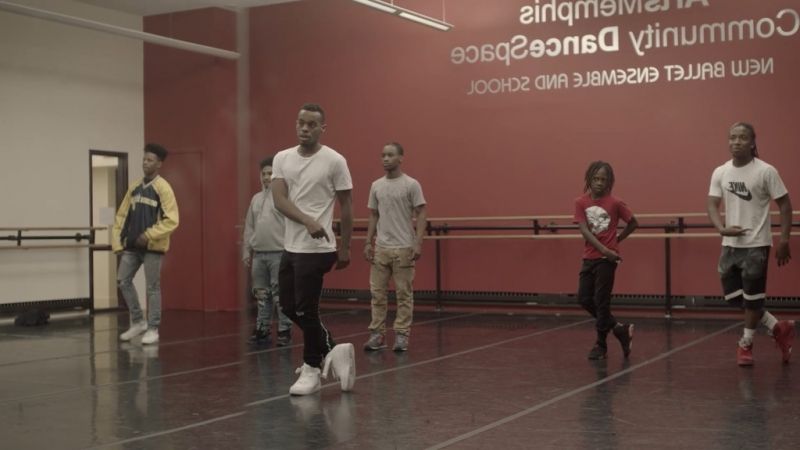 Lil' Buck: Real Swan : Foto