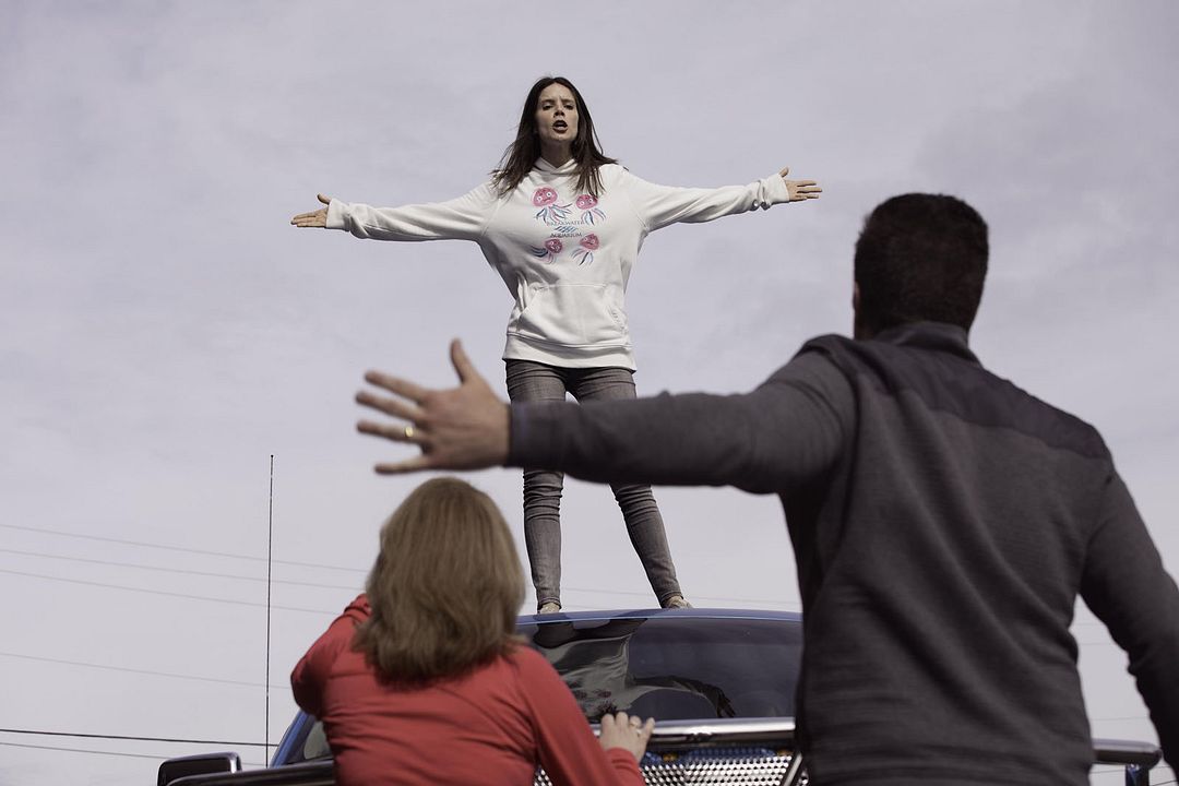 Lodge 49 : Foto Sonya Cassidy