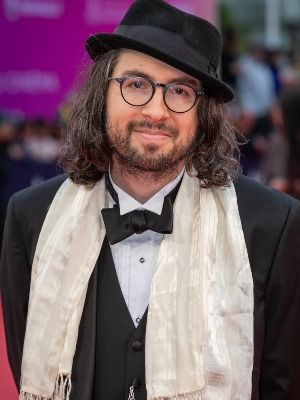 Cartel Carlo Mirabella-Davis