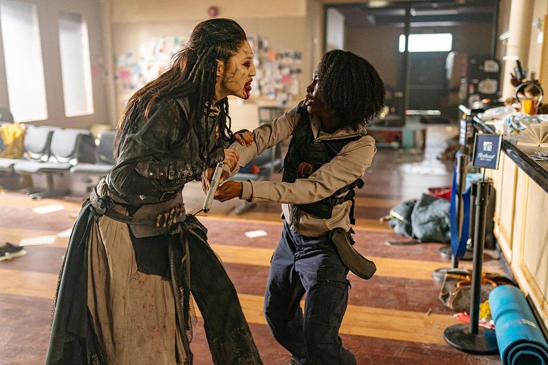 Van Helsing : Foto Jennifer Cheon Garcia, Nicole Munoz