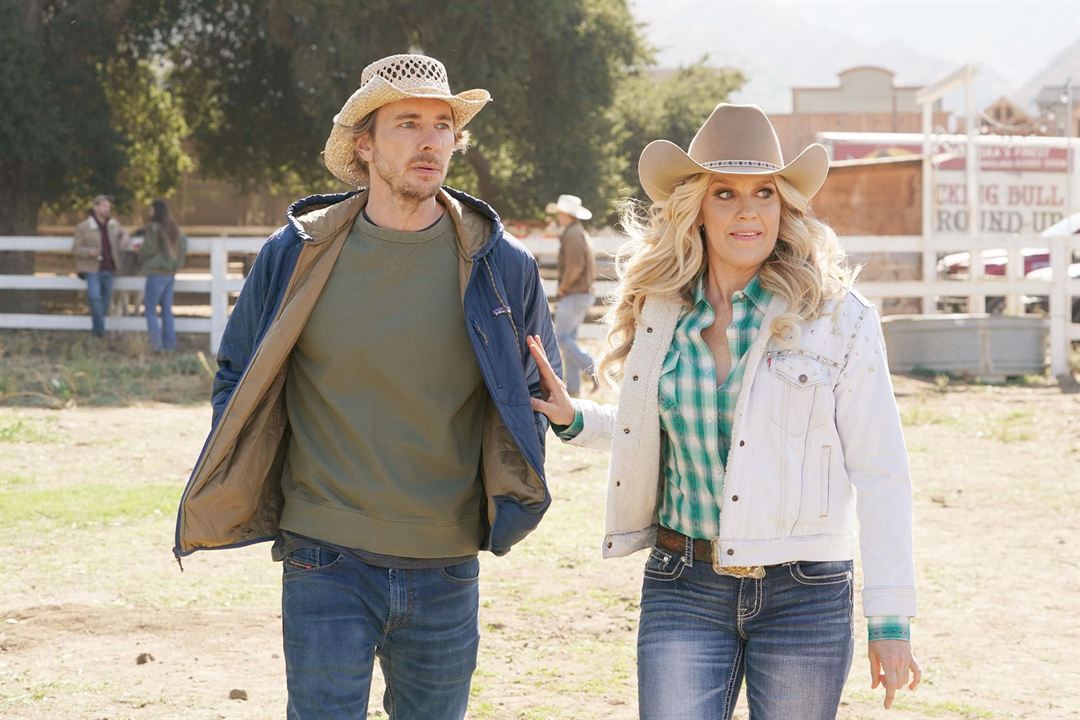 Bless This Mess : Foto Dax Shepard, Jessica St. Clair
