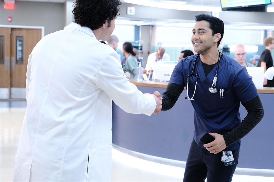 The Resident : Foto Manish Dayal