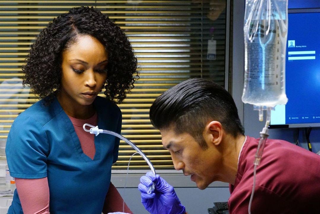 Chicago Med : Chicago Med : Foto Yaya DaCosta, Brian Tee - Foto 107 ...