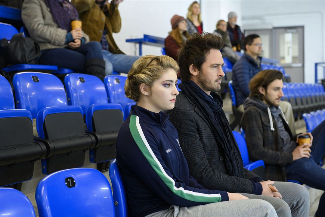 Spinning Out : Foto Will Kemp, Willow Shields