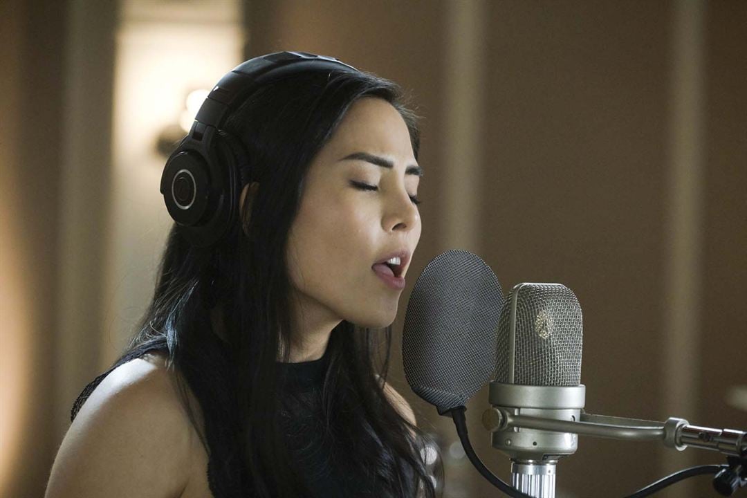 A Million Little Things : Foto Anna Akana