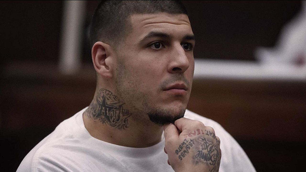 La mente de un asesino: Aaron Hernandez : Cartel
