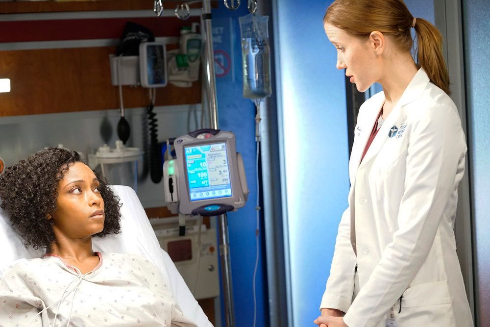 Chicago Med : Foto Jessy Schram, Yaya DaCosta