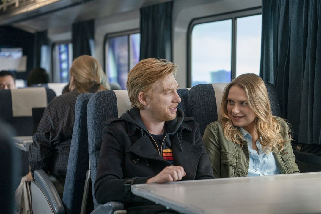 Run : Foto Domhnall Gleeson, Merritt Wever