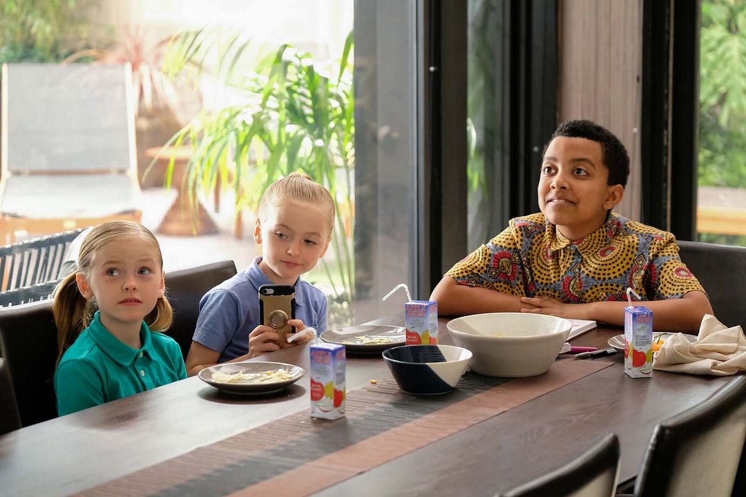 Single Parents : Foto Mia Allan, Ella Allan