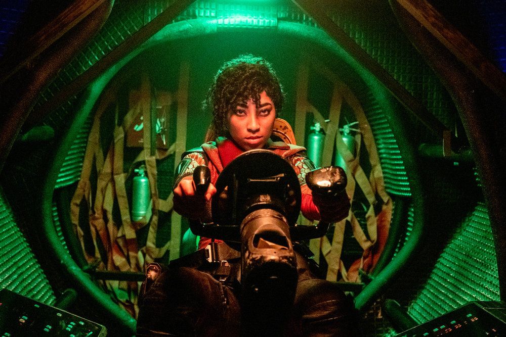 Vagrant Queen : Foto Adriyan Rae