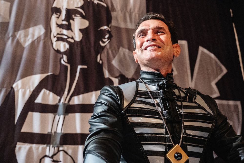 Vagrant Queen : Foto Paul du Toit