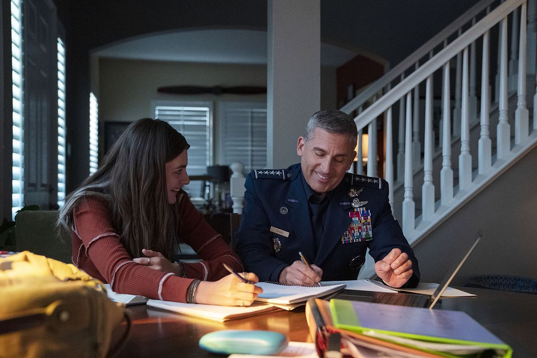 Space Force : Foto Diana Silvers, Steve Carell
