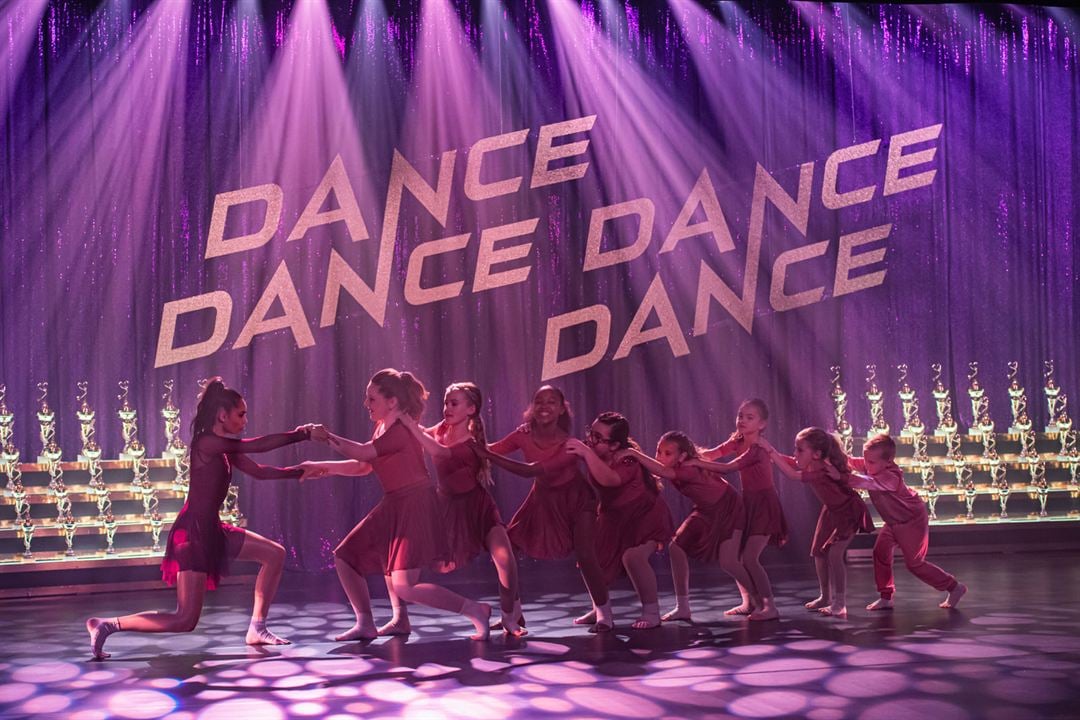 Siente el ritmo : Foto Sofia Carson, Lidya Jewett, Johanna Colon, Eva Hauge, Sadie Lapidus, Shaylee Mansfield, Kai Zen, Carina Battrick