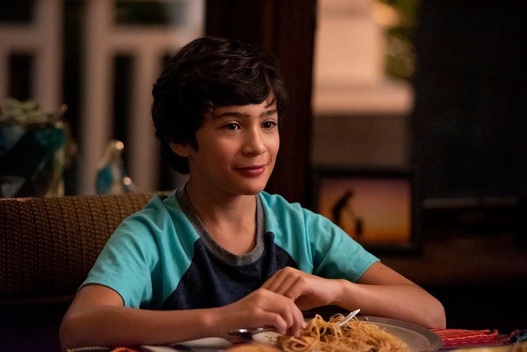 Julie and the Phantoms : Foto Sonny Bustamante