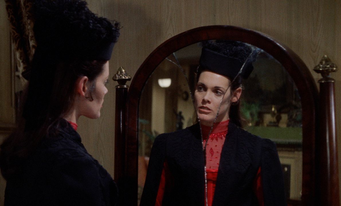 Foto Martine Beswick