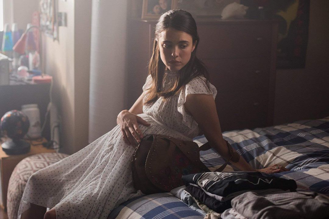 Strange But True : Foto