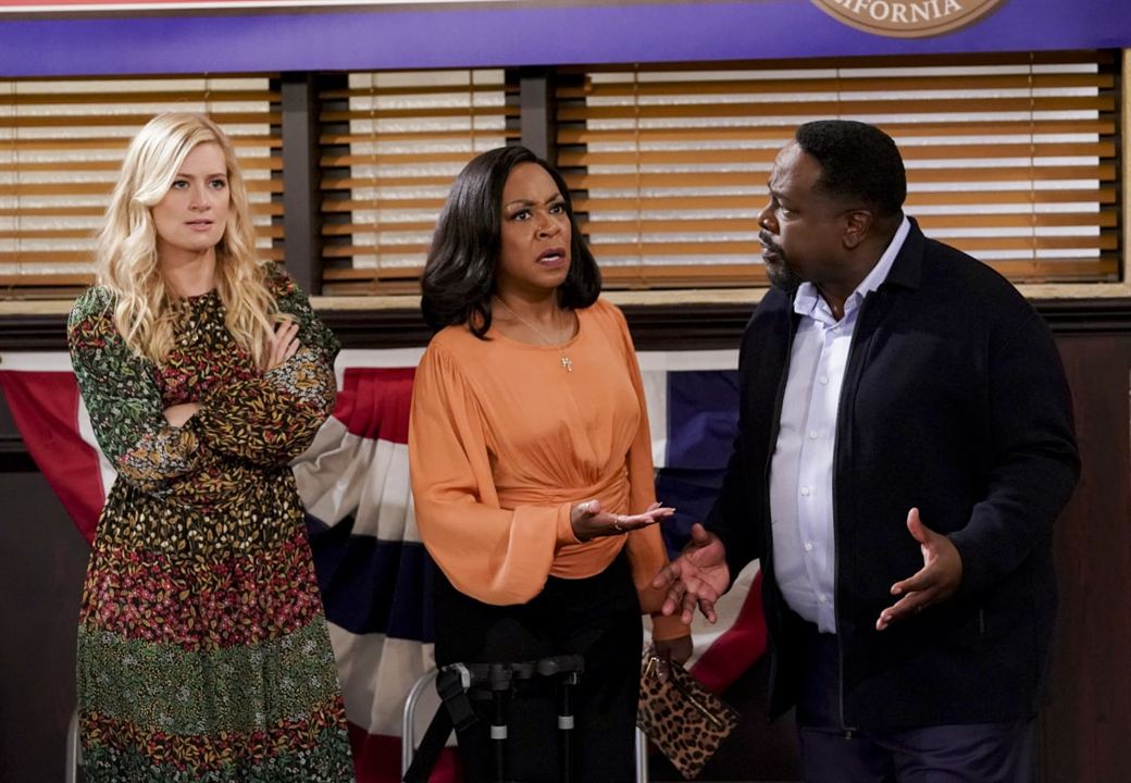 The Neighborhood : Foto Beth Behrs, Cedric The Entertainer, Tichina Arnold
