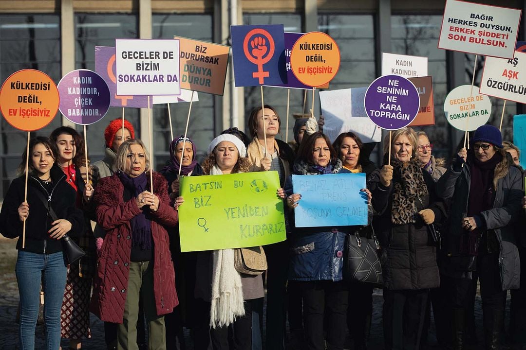 Nueve vidas tiene Leyla : Foto