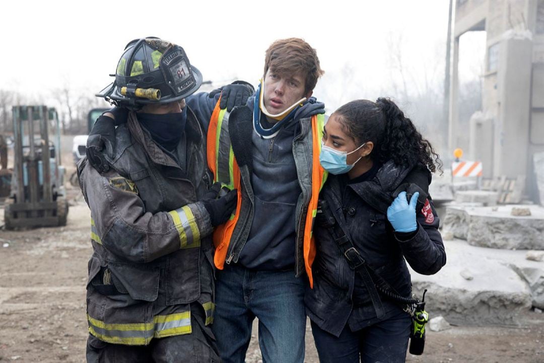 Chicago Fire : Foto Jesse Spencer, Adriyan Rae