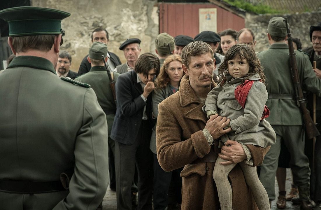 Waiting for Anya : Foto