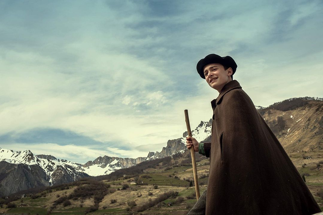 Waiting for Anya : Foto Noah Schnapp