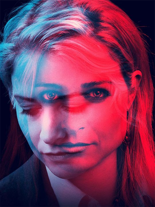 Seduciendo a un asesino : Cartel