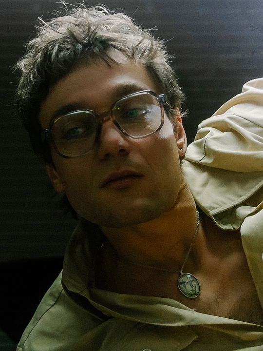 Cartel Lucas Englander