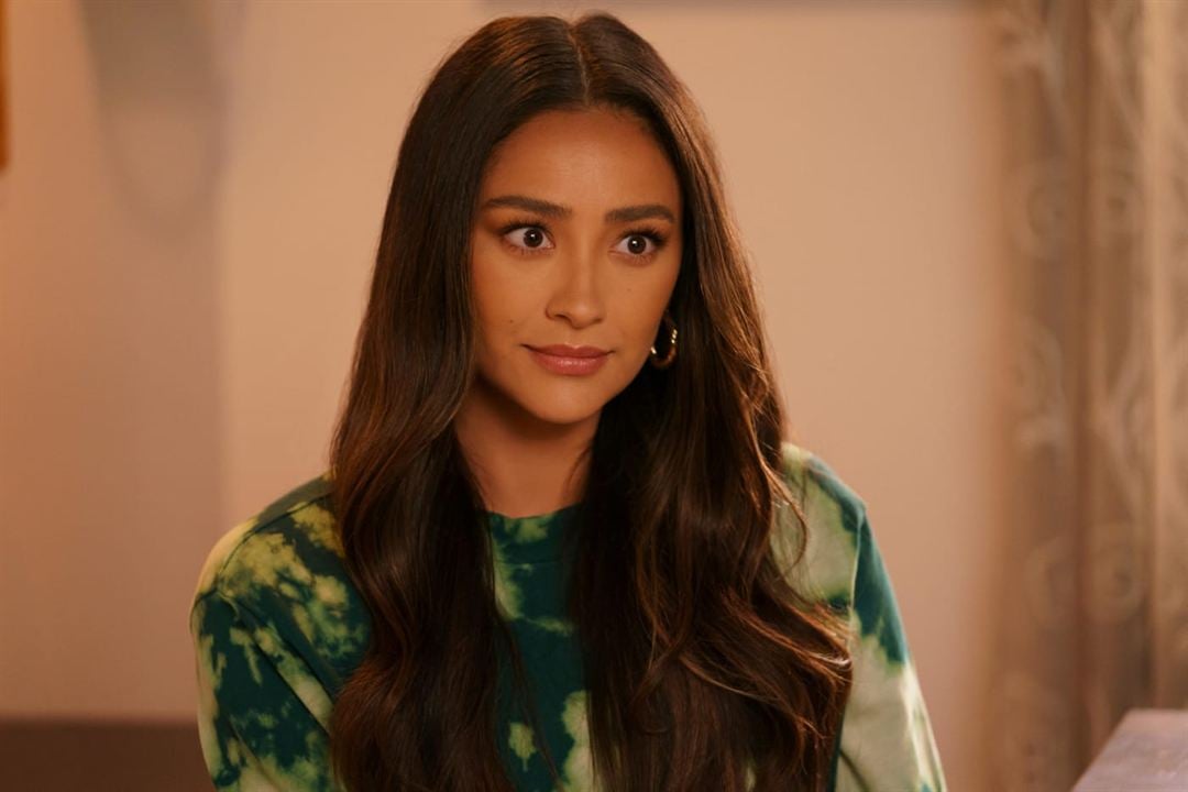 Dollface : Foto Shay Mitchell