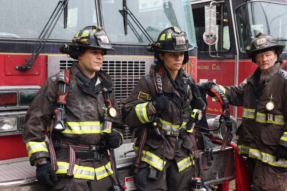 Chicago Fire : Foto Alberto Rosende, Miranda Rae Mayo, Christian Stolte