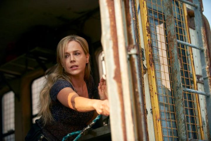 Defiance : Foto Julie Benz