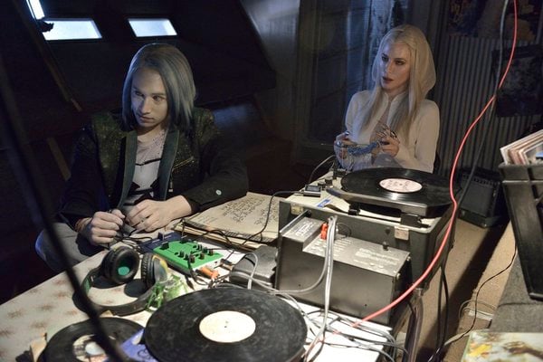 Defiance : Foto Jaime Murray, Jesse Rath