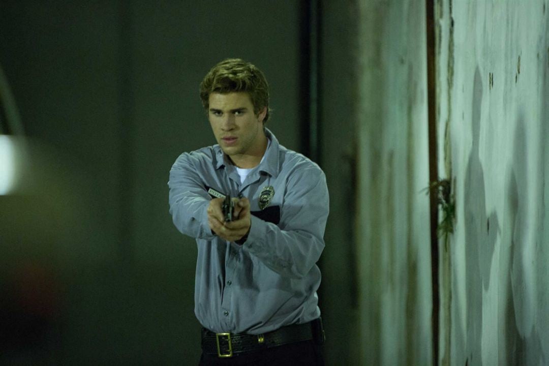 Asalto al furgón blindado : Foto Liam Hemsworth