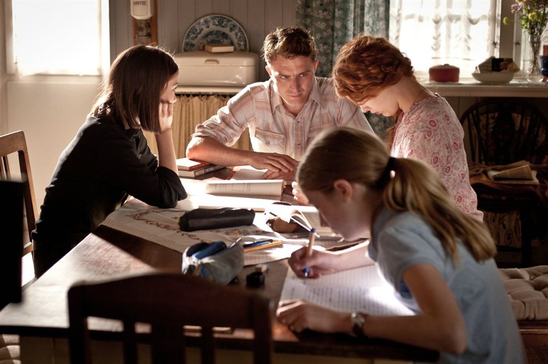 Foto Paula Beer, Zoe Moore, Friedrich Mücke