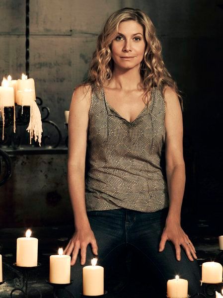 Couverture magazine Elizabeth Mitchell