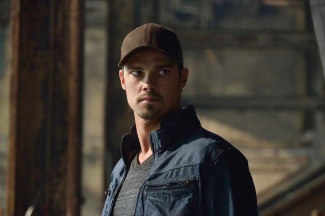 Bella y Bestia : Foto Jay Ryan (III)