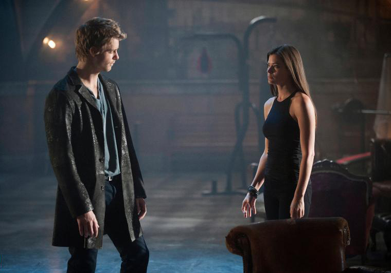 The Tomorrow People (2013) : Foto Luke Mitchell, Peyton List (I)