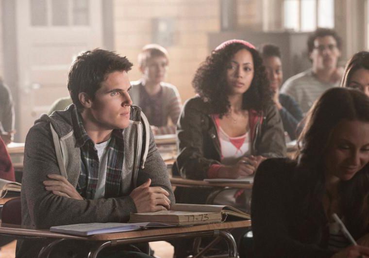 The Tomorrow People (2013) : Foto Robbie Amell, Madeleine Mantock