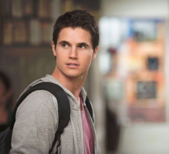 The Tomorrow People (2013) : Foto Robbie Amell